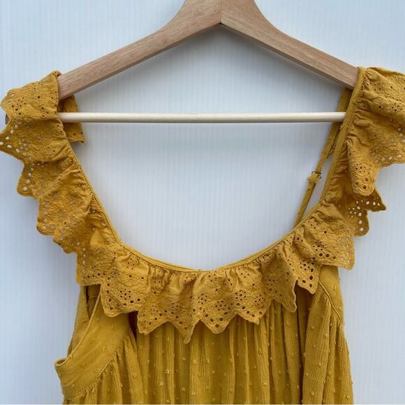 Altar’d State yellow tie back detail eyelet ruffle straps size medium - Picture 4 of 11